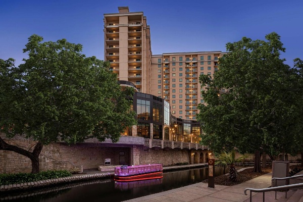 Embassy Suites By Hilton San Antonio Riverwalk-Downtown image 2