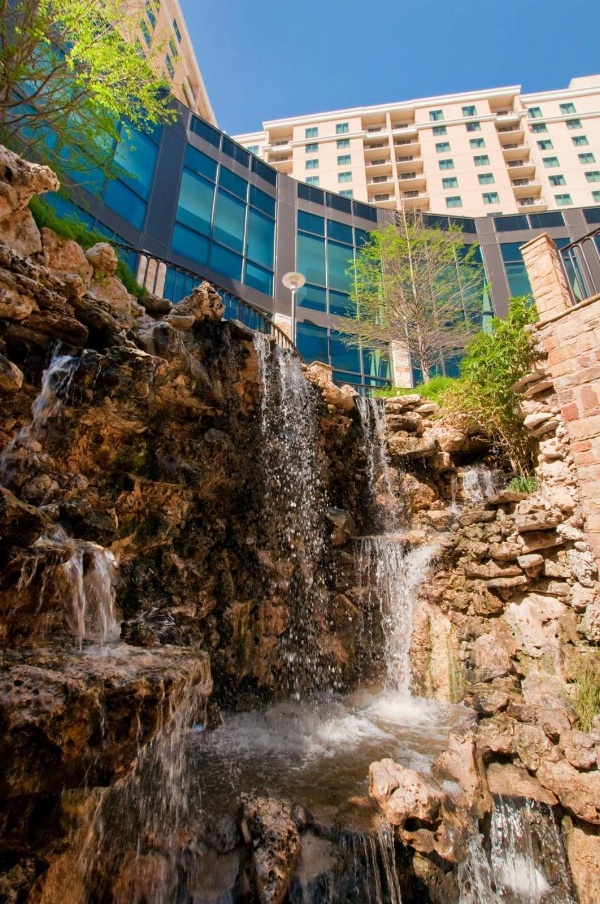 Embassy Suites By Hilton San Antonio Riverwalk-Downtown image 3